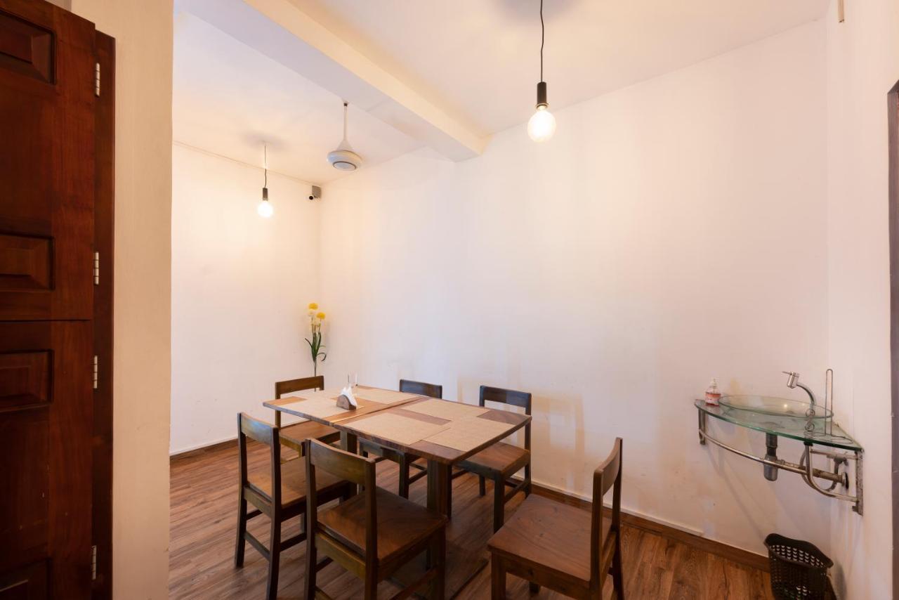 Hotel Gentz Residency & Restaurant Colombo Exterior foto